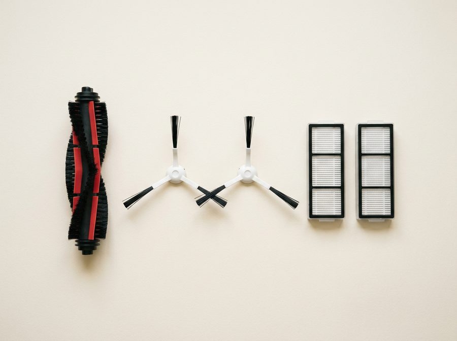 Brosse principale, brosses latérales et filtres de robot aspirateur